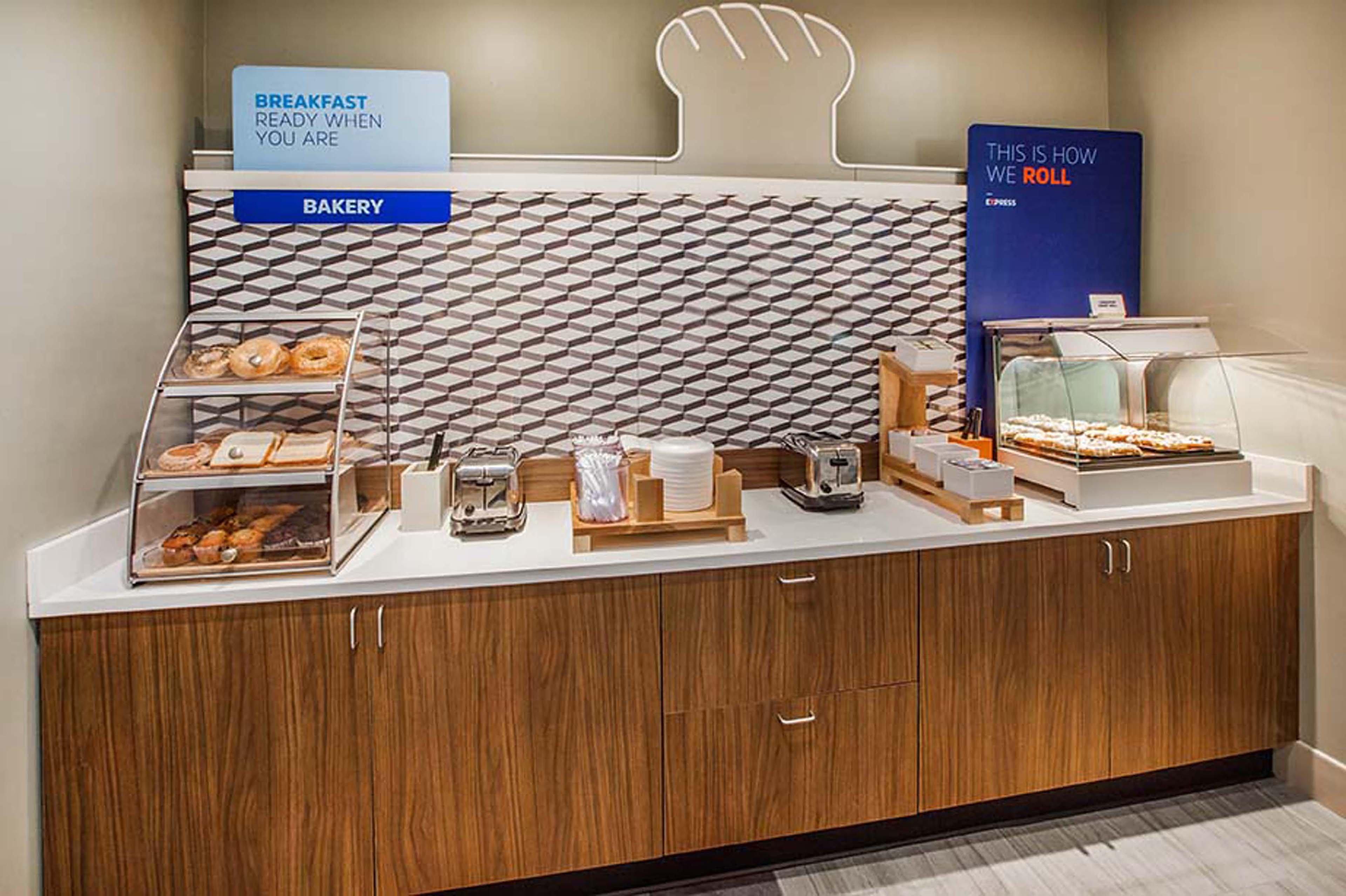 Holiday Inn Express & Suites - Belleville By Ihg Exteriér fotografie