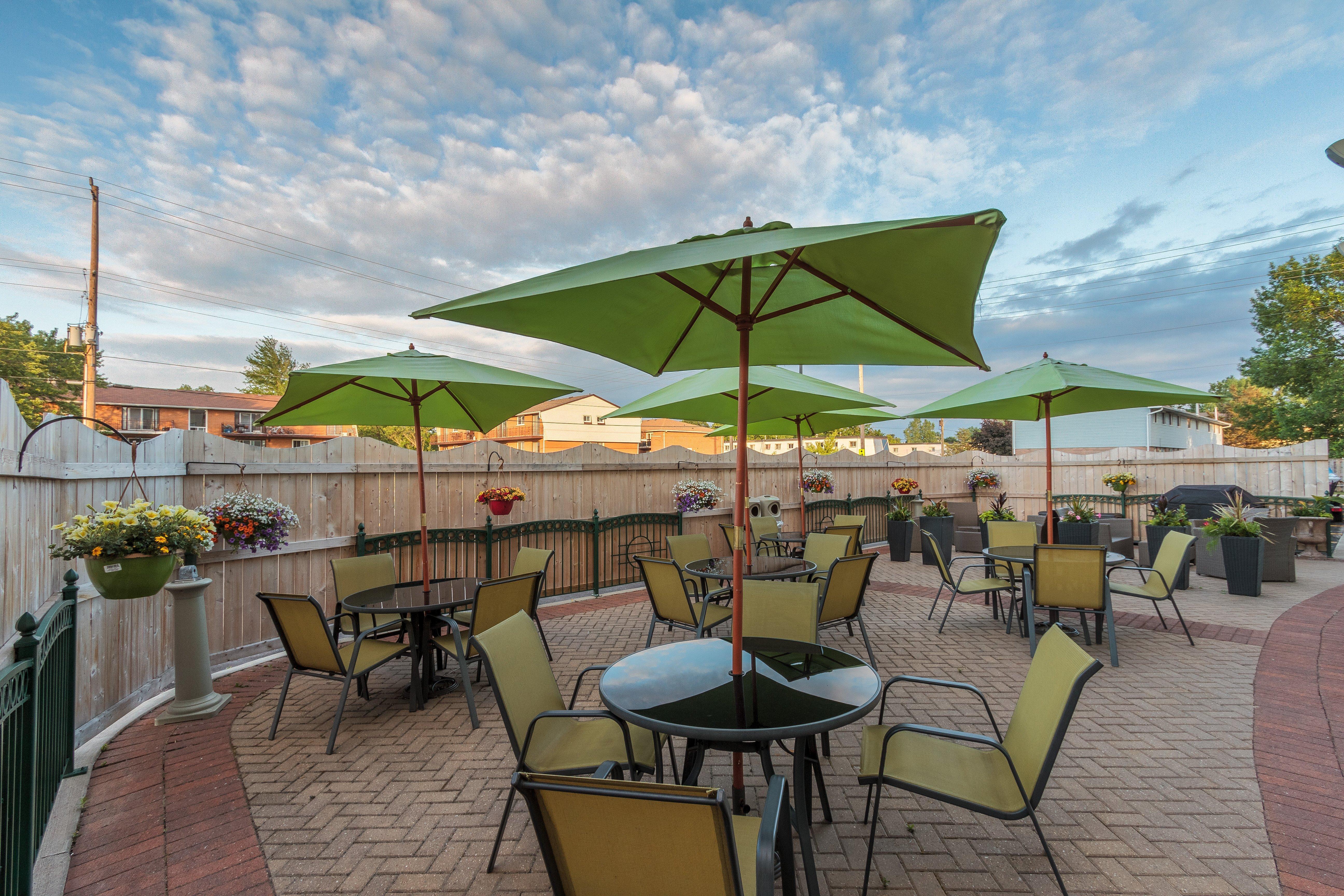 Holiday Inn Express & Suites - Belleville By Ihg Exteriér fotografie