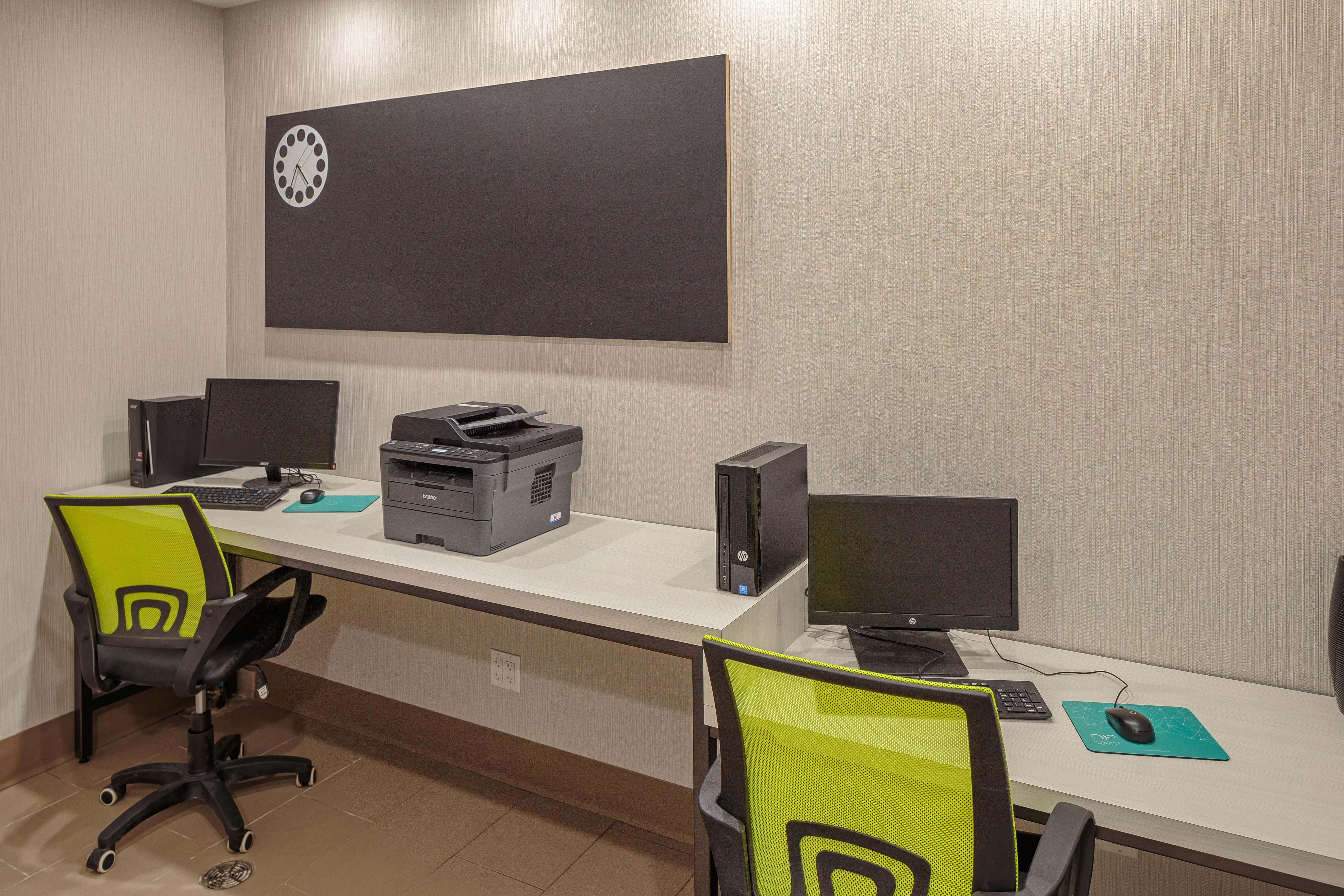 Holiday Inn Express & Suites - Belleville By Ihg Exteriér fotografie