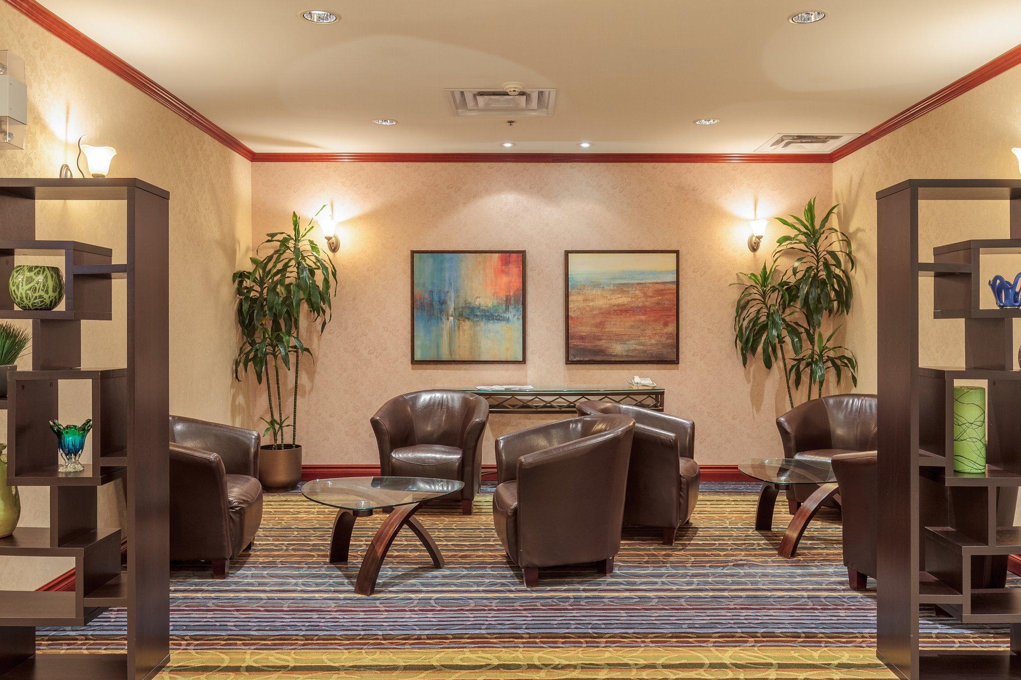 Holiday Inn Express & Suites - Belleville By Ihg Exteriér fotografie
