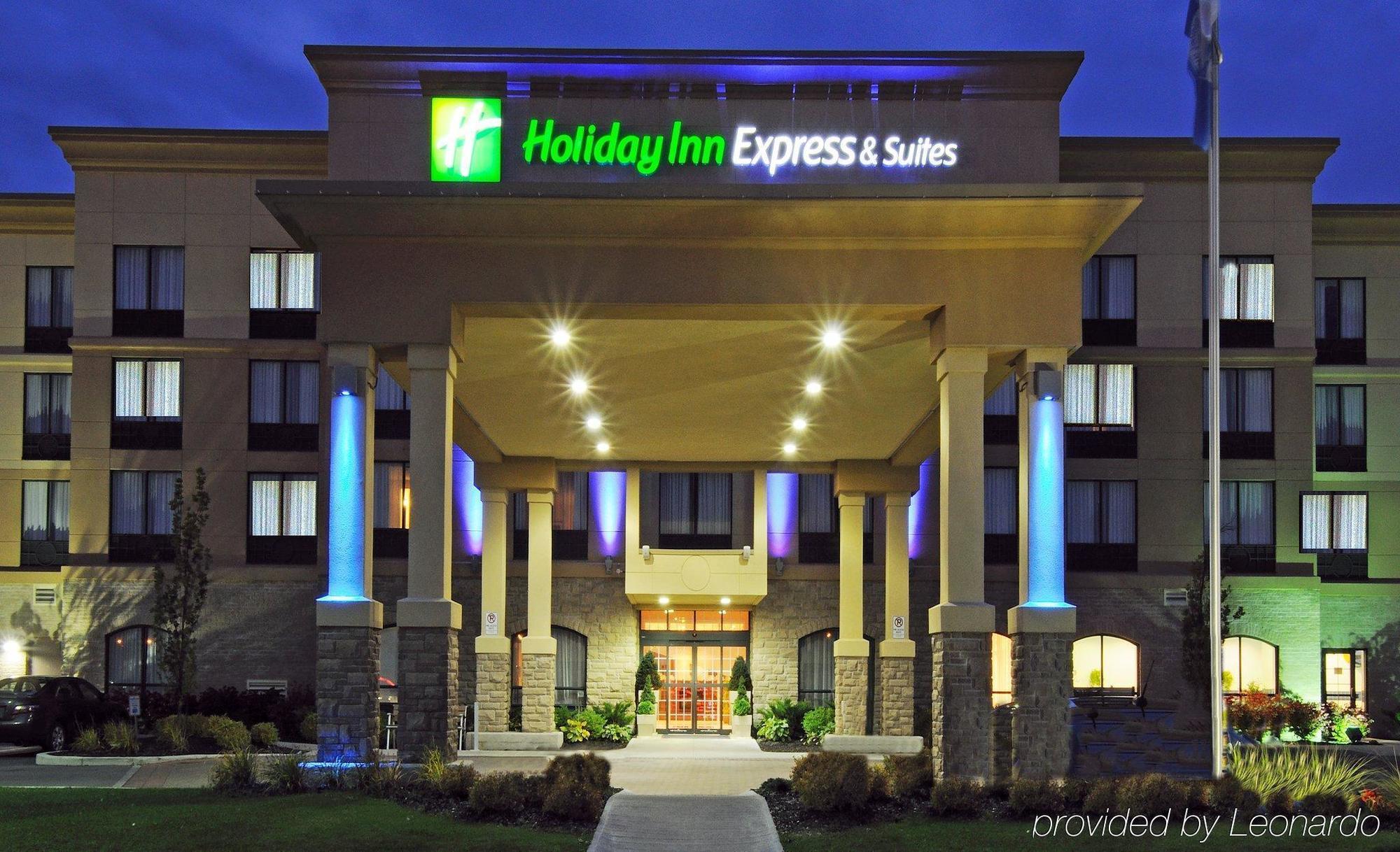 Holiday Inn Express & Suites - Belleville By Ihg Exteriér fotografie